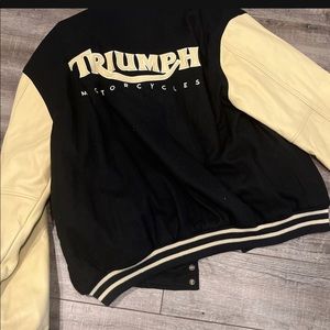 Mens XL Triumph Moto jacket in excellent shape. Leather sleeves in great shape.
